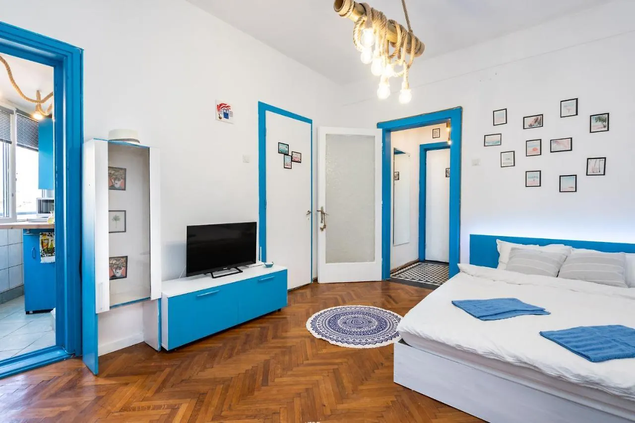 Mediterranean Studio In Bucharest City Center Appartement